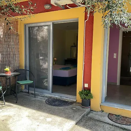 Rolling Stone Pelekas