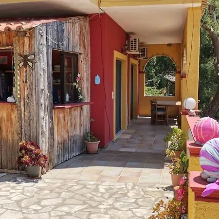 Rolling Stone Apartament Pelekas