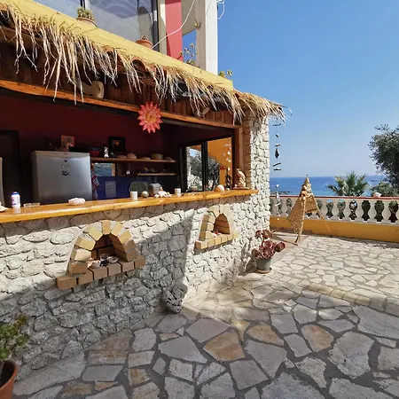 Rolling Stone Apartament Pelekas